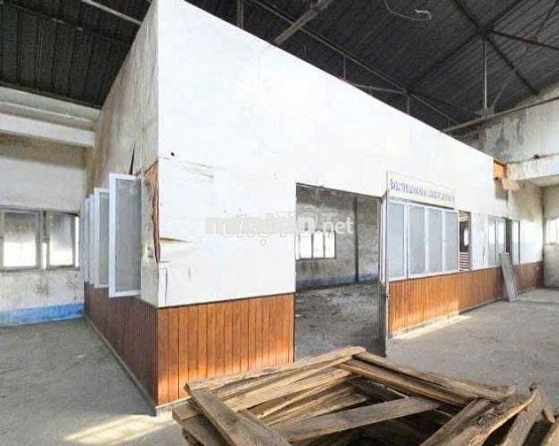 Kho đẹp cần cho thuê gấp ở Tôn Thất Thuyết diện tích 250m2 đường cont