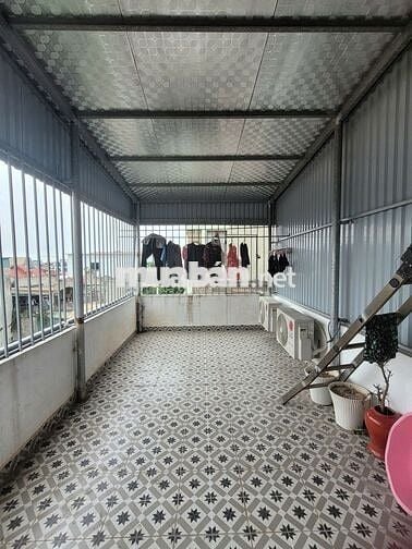 Cho thuê nhà mới 5 tầng phố Nguyễn Chính