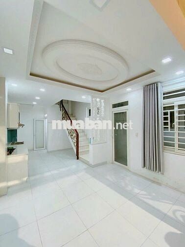 Cách MT 50m xe hơi tới nơi! Nhà đẹp (4x10m) 5 tầng - 4PN5WC Phú Nhuận
