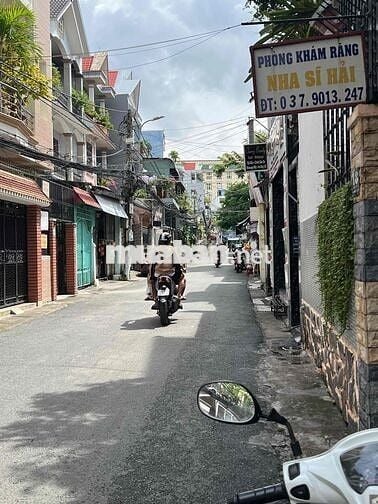 sang mặt bằng sửa chữa điện thoại