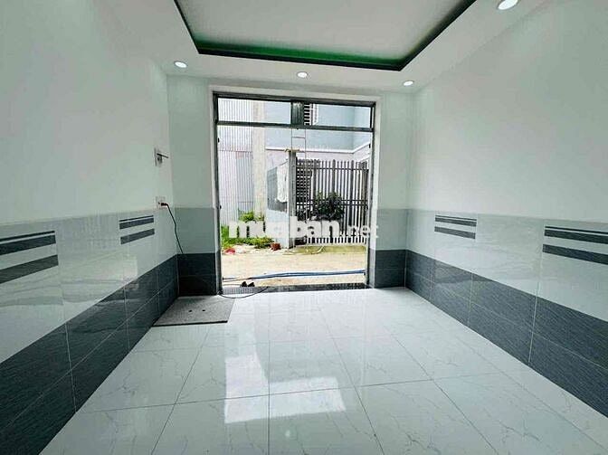 Siêu phẩm mới xây vừa hoàn thiện xong bán gấp căn nhà một lầu một trệt