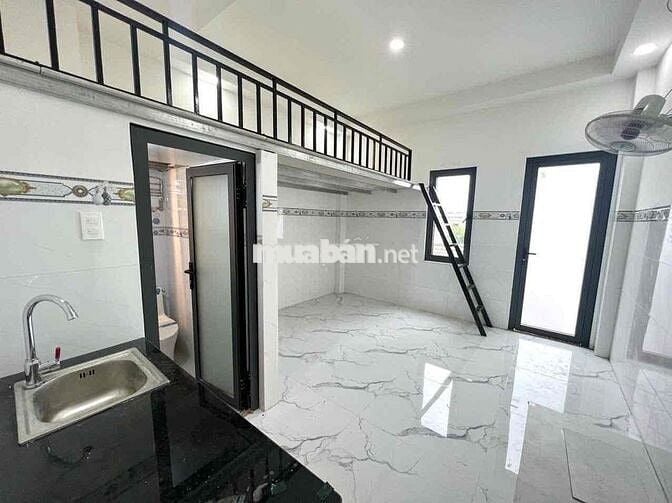Trống 1 căn DUPLEX BAN CÔNG NGAY NGÃ TƯ THỦ ĐỨC