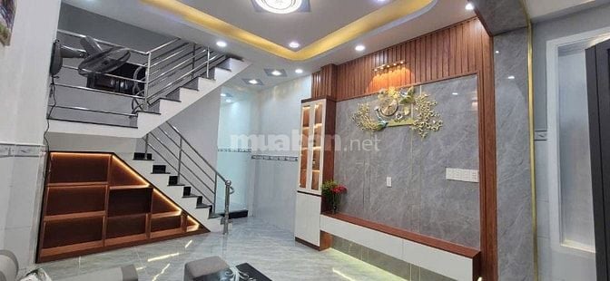 Cách MT Phạm Thế Hiển. 10 căn nhà. P5Q8. Nhà mới ở liền 4PN