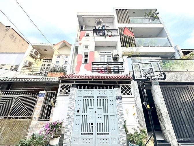 Chỉ 5,8 Tỷ Có Nhà 3 Tầng HXH Tránh Nhau – Thị Trấn Nhà Bè