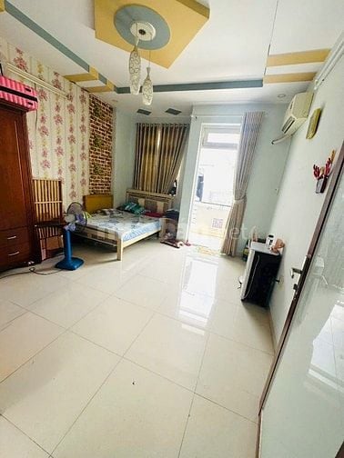 Chỉ 5,8 Tỷ Có Nhà 3 Tầng HXH Tránh Nhau – Thị Trấn Nhà Bè