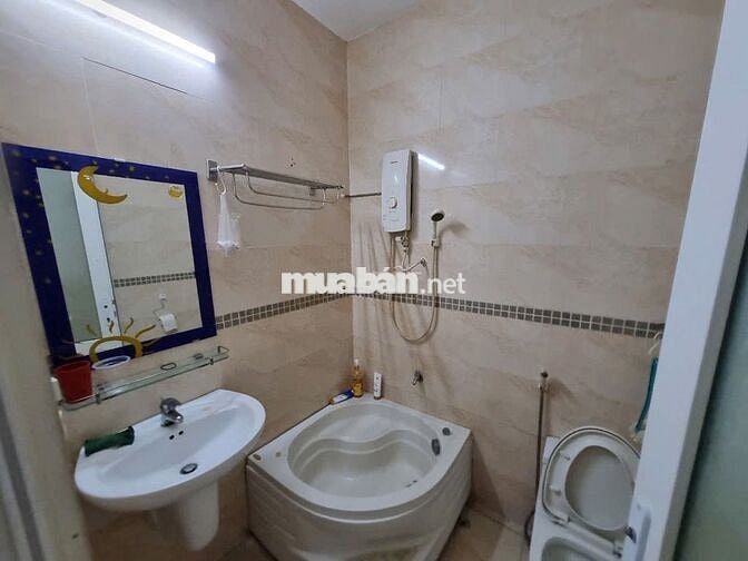 VỊ TRÍ ĐẸP TRUNG TÂM Q.1-SỐ A4 - 28m2 (3.6 x 8)- 3 LAU - 3 PN - 8.7 Tỷ