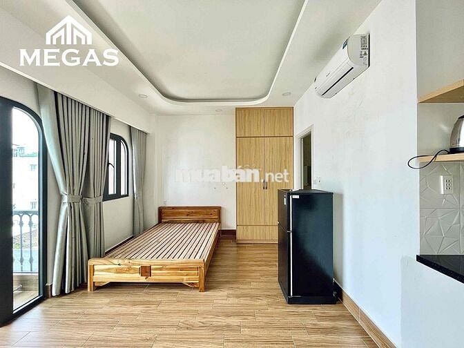 Căn Hộ Ban Công Ngay Khu Hoàng Hoa Thám Nhất Chi Mai