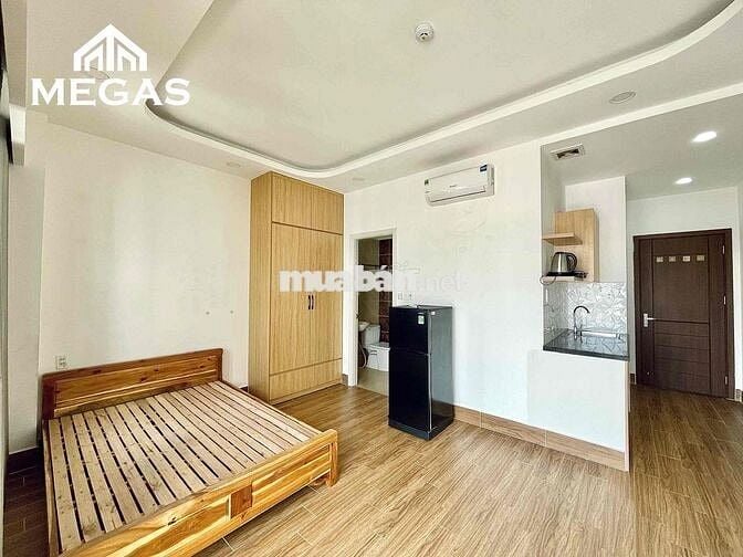 Căn Hộ Ban Công Ngay Khu Hoàng Hoa Thám Nhất Chi Mai