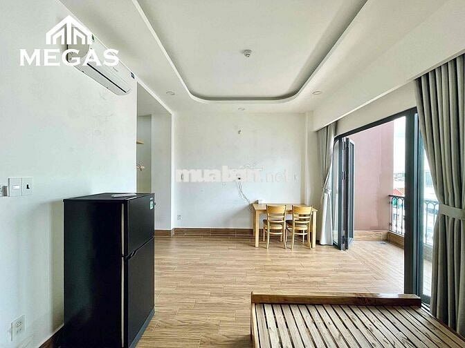 Căn Hộ Ban Công Ngay Khu Hoàng Hoa Thám Nhất Chi Mai