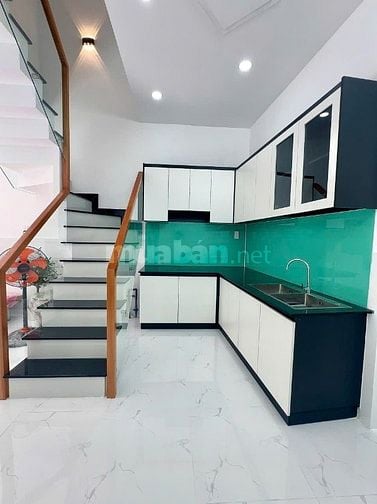 Bán nhà hxh bình trị đông bình tân 4×9m 1 trệt 1 lầu mới