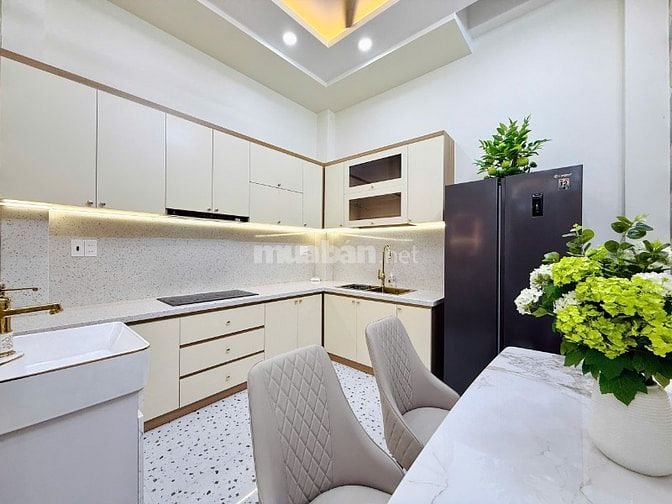 KẸT TIỀN BÁN GẤP GIÁ MỀM NHÀ 237/PHẠM VĂN CHIÊU ĐÚC 2 LẦU NHÀ ĐEP 4PN