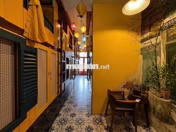 Giường Ký Túc Xá Trung Tâm Cho Nữ