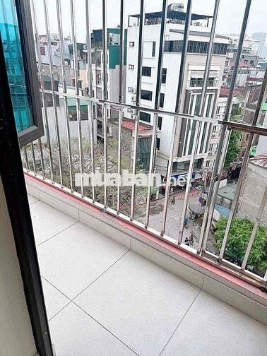 CHO THUÊ CCMN PHỐ MỄ TRÌ THƯỢNG. BAN CÔNG. THANG MÁY. GIÁ 5TR5