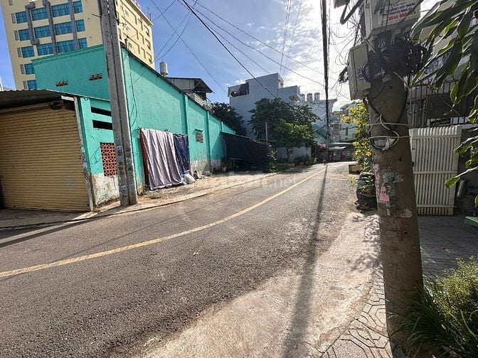 Chính chủ bán nhà 203 m2, Đường Tân Lập 2, Hiệp Phú, Q9. giá 64tr/m2