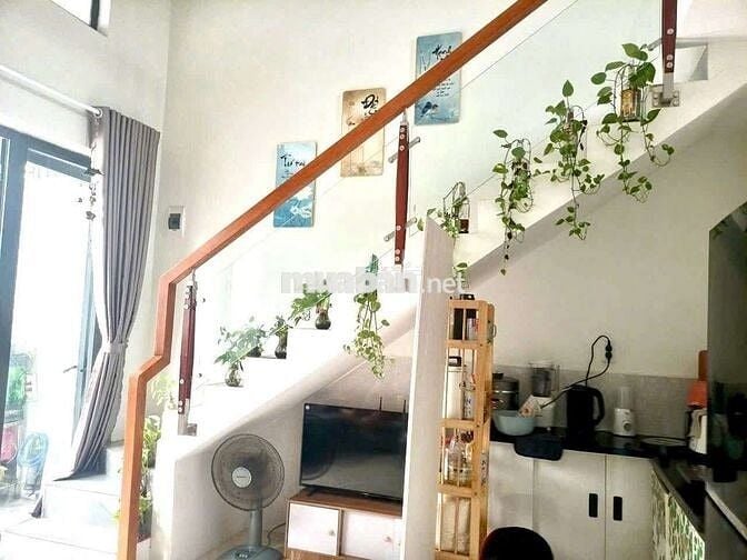 CẦN BÁN GẤP NHÀ HXH 4 PHÒNG NGỦ ĐƯỜNG SỐ 8, LINH TRUNG, THỦ ĐỨC