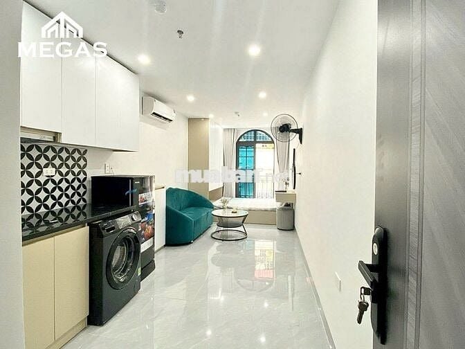 CĂN HỘ STUDIO BAN CÔNG CỬA SỔ FULL NỘI THẤT NGAY LÊ ĐỨC THỌ