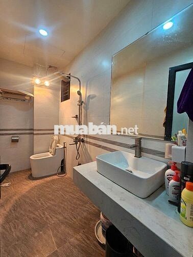 Bán nhà 7 tầng thang máy tại Ao Sen, Mỗ Lao, Hà Đông, 21 tỷ, 42m2