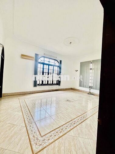 Cho Thuê Nguyên Căn Biệt Thự DT 400m2 1Trệt 2Lầu 4Pn 5Wc Gara Ôtô