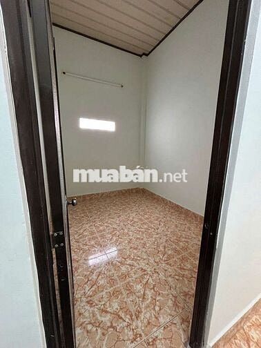 Nhà 4x20 ,2 tầng ,4pn ,hẻm thông xe tải tới cửa