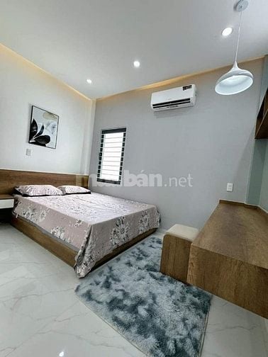Kẹt tiền bán nhà tại Đặng Thùy Trâm, Phường 13, Bình Thạnh.