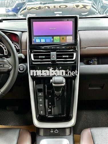 Toyota Innova 2024 Cross 2.0 CVT - 8100 km