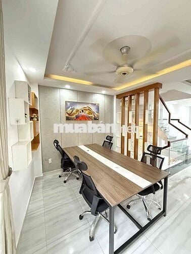 CHO THUÊ NHÀ HẺM Ô TÔ ĐẦY ĐỦ TIỆN NGHI NGAY HUỲNH VĂN NGHỆ Q. TÂN BÌNH
