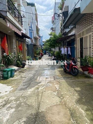Nhà cho thuê rẻ, dt 6×13 đúc lửng, 118/90/26 liên khu 5-6, btan