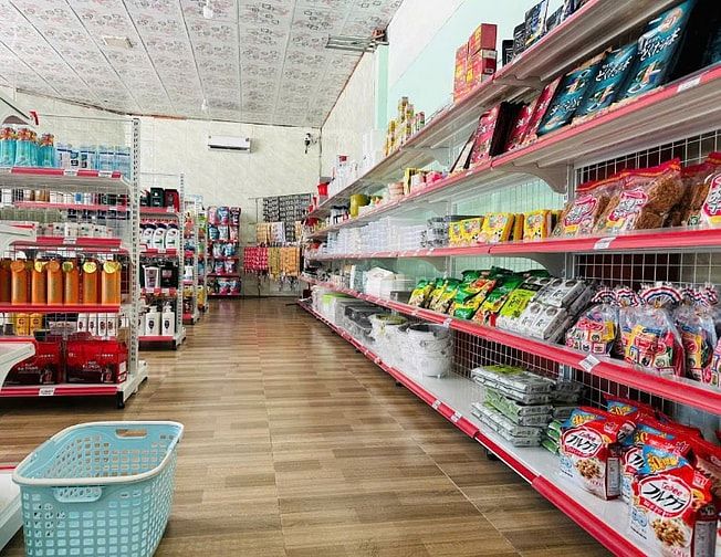 Nhân Viên Trực Quầy. Tạp Vụ. Bảo Vệ.