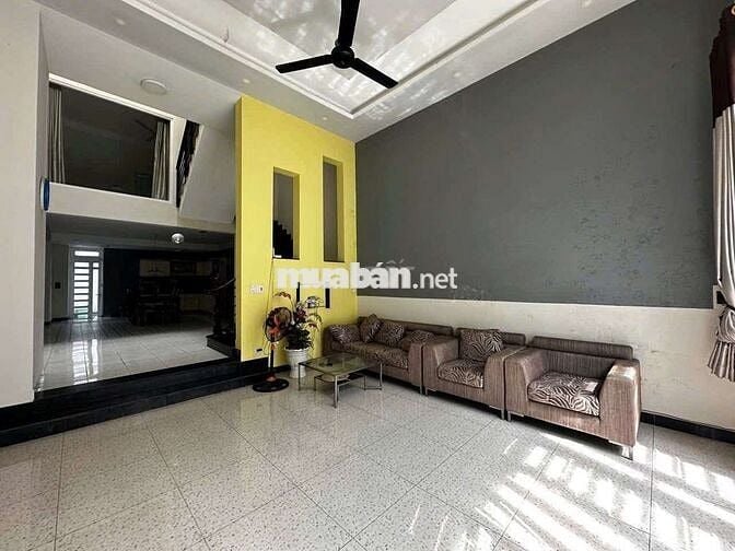 Cho thuê nhà 4 tầng trong KDC Thới An, Quận 12