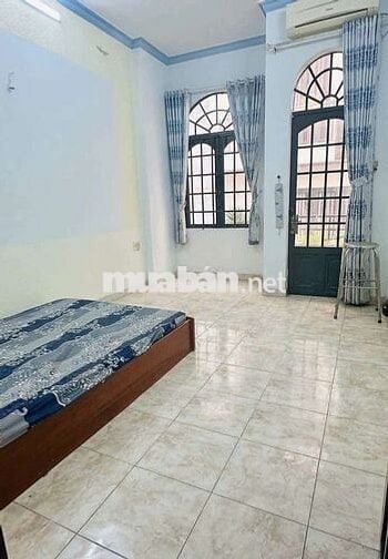 Cho thuê nhà hẻm xe hơi Huỳnh Văn nghệ phường 15 quận Tân Bình