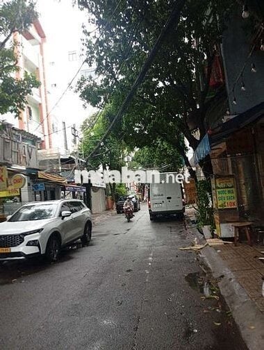 Cho thuê nhà nguyên căn đường 8m cách cộng hoà 50m.Giá:25tr/tháng