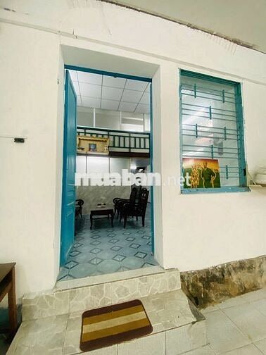 NHÀ EM CHO THUÊ NGAY ĐH SÀIGON Q.5 NGUYỄN TRÃI - HẺM OTO - 80m2(12 TR)
