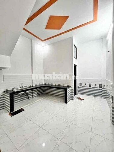 Nhà Đẹp 2 Tầng — Gần Nguyễn Sơn Bình Long Kênh Nước Đen (4.2m x 11m)