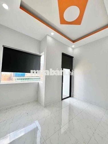 Nhà Đẹp 2 Tầng — Gần Nguyễn Sơn Bình Long Kênh Nước Đen (4.2m x 11m)