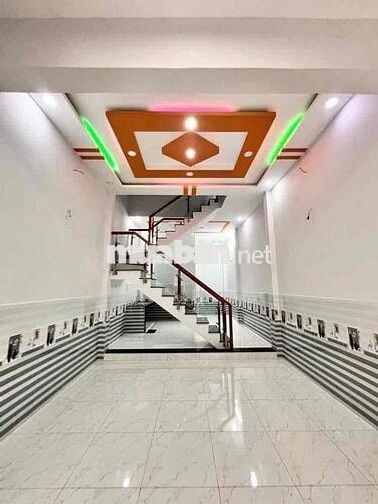 Nhà Đẹp 2 Tầng — Gần Nguyễn Sơn Bình Long Kênh Nước Đen (4.2m x 11m)
