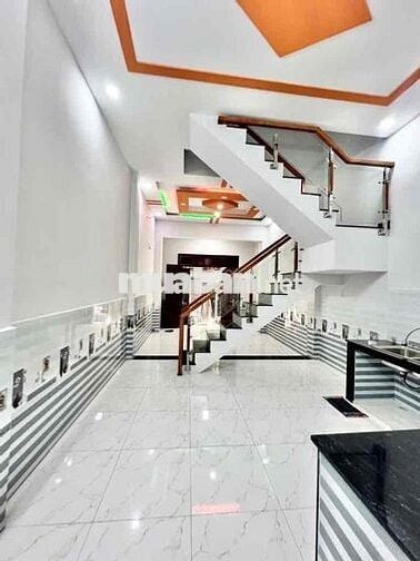 Nhà Đẹp 2 Tầng — Gần Nguyễn Sơn Bình Long Kênh Nước Đen (4.2m x 11m)