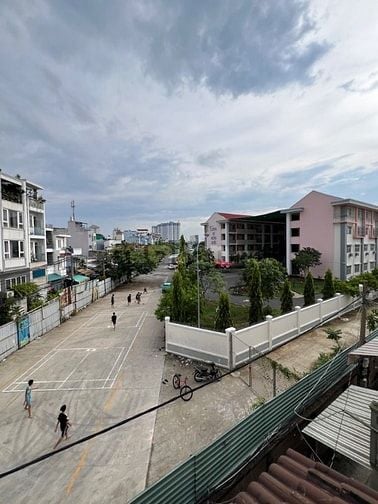 ĐOÀN VĂN BƠ   3 TẦNG NHÀ NHỎ XINH - MỚI XÁCH VALI VÀO Ở 