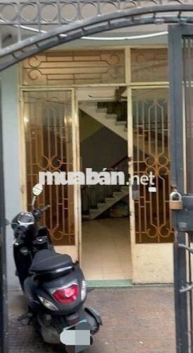 Nhà trống hẻm an ninh, 132m2 sd, 4PN, đường Lê Cảnh Tuân, gần chợ vải