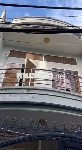 Nhà trống hẻm an ninh, 132m2 sd, 4PN, đường Lê Cảnh Tuân, gần chợ vải