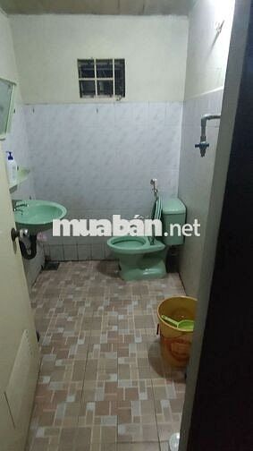 Nhà trống hẻm an ninh, 132m2 sd, 4PN, đường Lê Cảnh Tuân, gần chợ vải