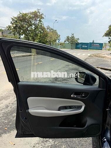 Honda City 2022 L 1.5 AT - 128000 km