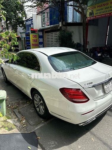 Mercedes Benz E Class 2018 E200 - 130000 km