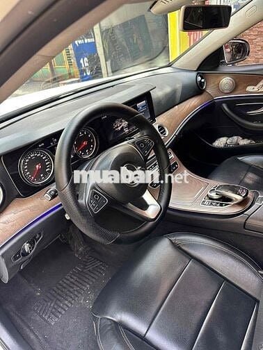 Mercedes Benz E Class 2018 E200 - 130000 km