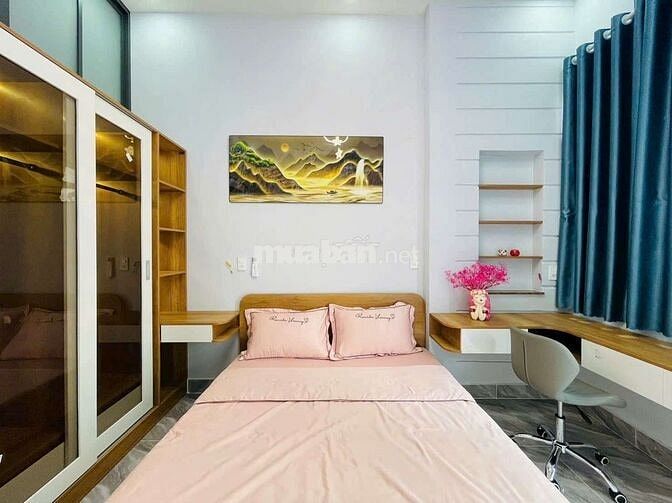 Nhà mặt tiền hẻm kinh doanh tốt
