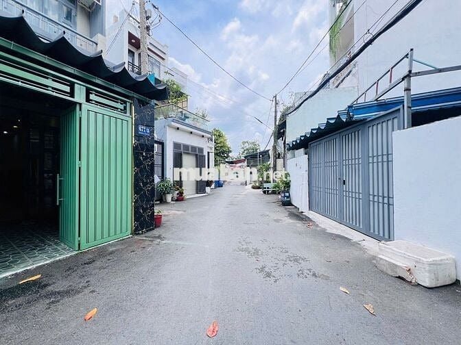 Quán ăn vặt 72m2 mặt tiền hẻm Nguyễn Ảnh Thủ, 4 phòng ngủ, Quận 12