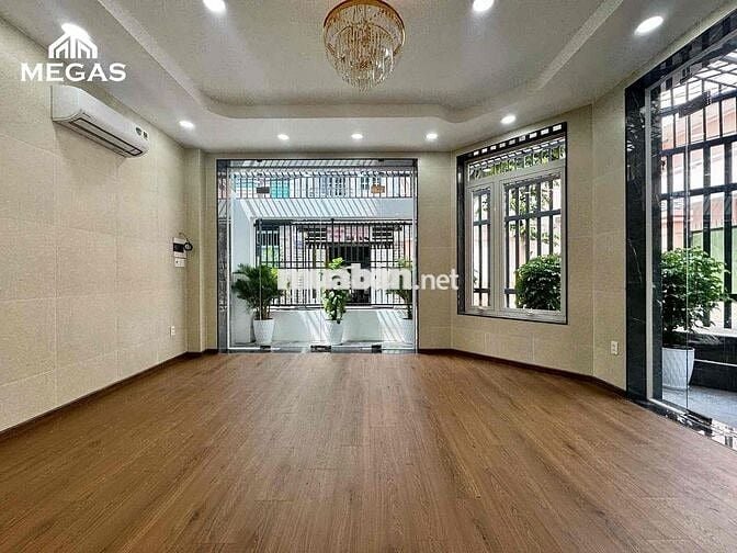 Mặt Bằng Kinh Doanh Góc 2 Mặt Tiền Ngay Ngã Năm Chuồng Chó