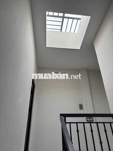 Quán ăn vặt 72m2 mặt tiền hẻm Nguyễn Ảnh Thủ, 4 phòng ngủ, Quận 12