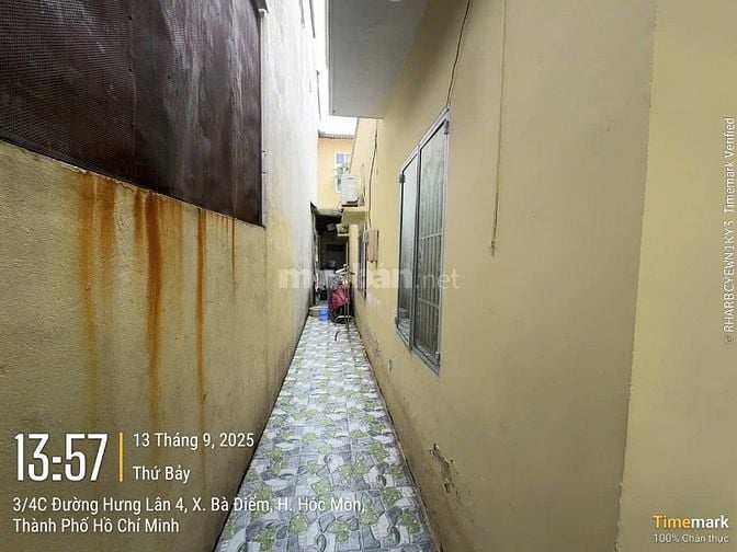 Bán nhà sát chợ củ cải học mon