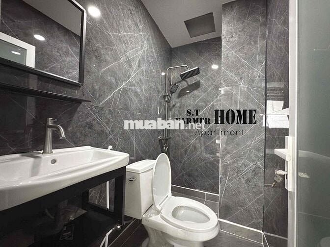Căn hộ dịch vụ 35m2 1PN ở 129 đường Lê Hồng Phong quận 5