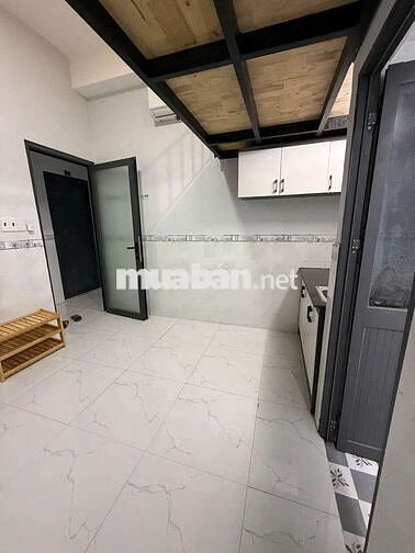 Trống sẵn Duplex ban công full nội thất Ngay Lũy Bán Bích, gần VHU